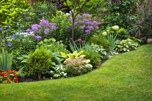 Flower Bed Service in Sandy