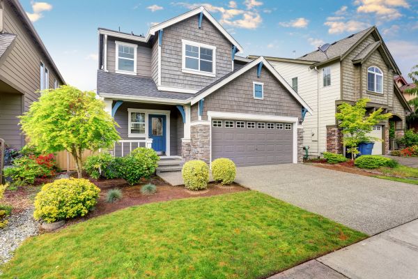 Curb Appeal Landscaping in Sandy
